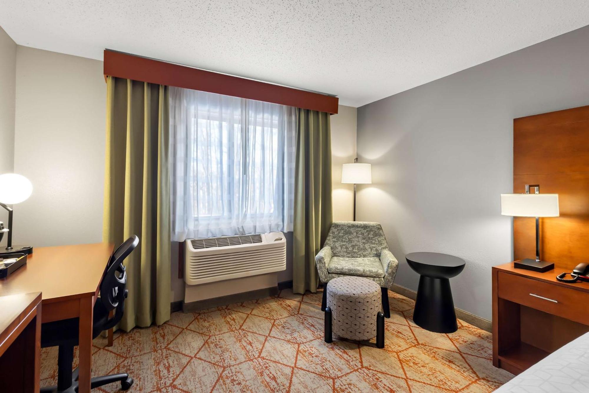 Best Western Fremont Angola I-80 90 Toll Road Exterior photo