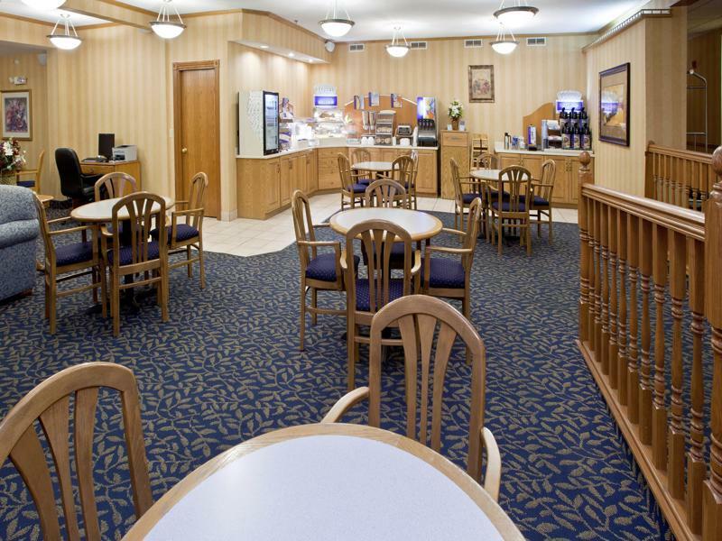 Best Western Fremont Angola I-80 90 Toll Road Exterior photo